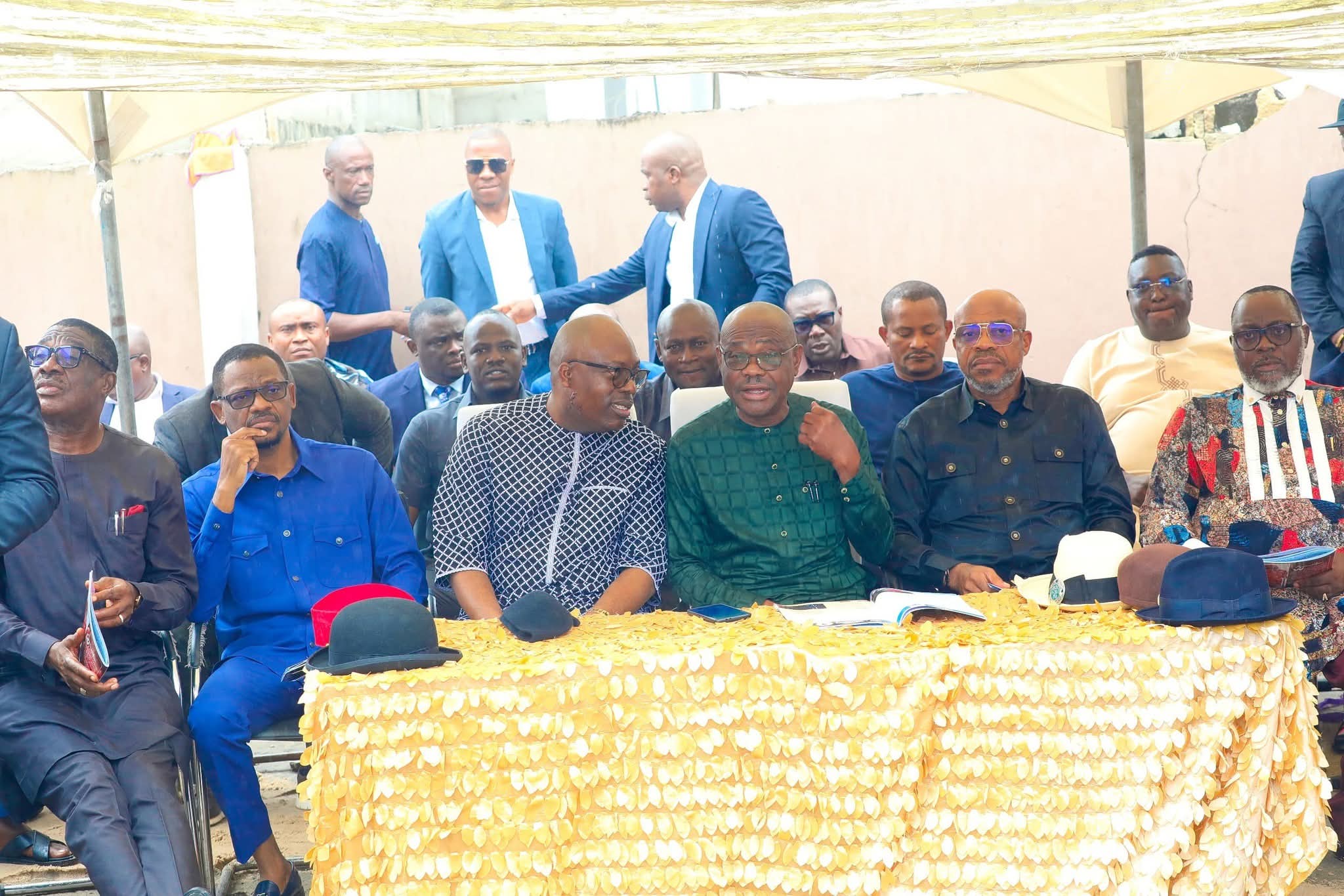Fubara Attends Burial Of Wike’s Uncle In Rivers After Their Reconciliation [Photos]