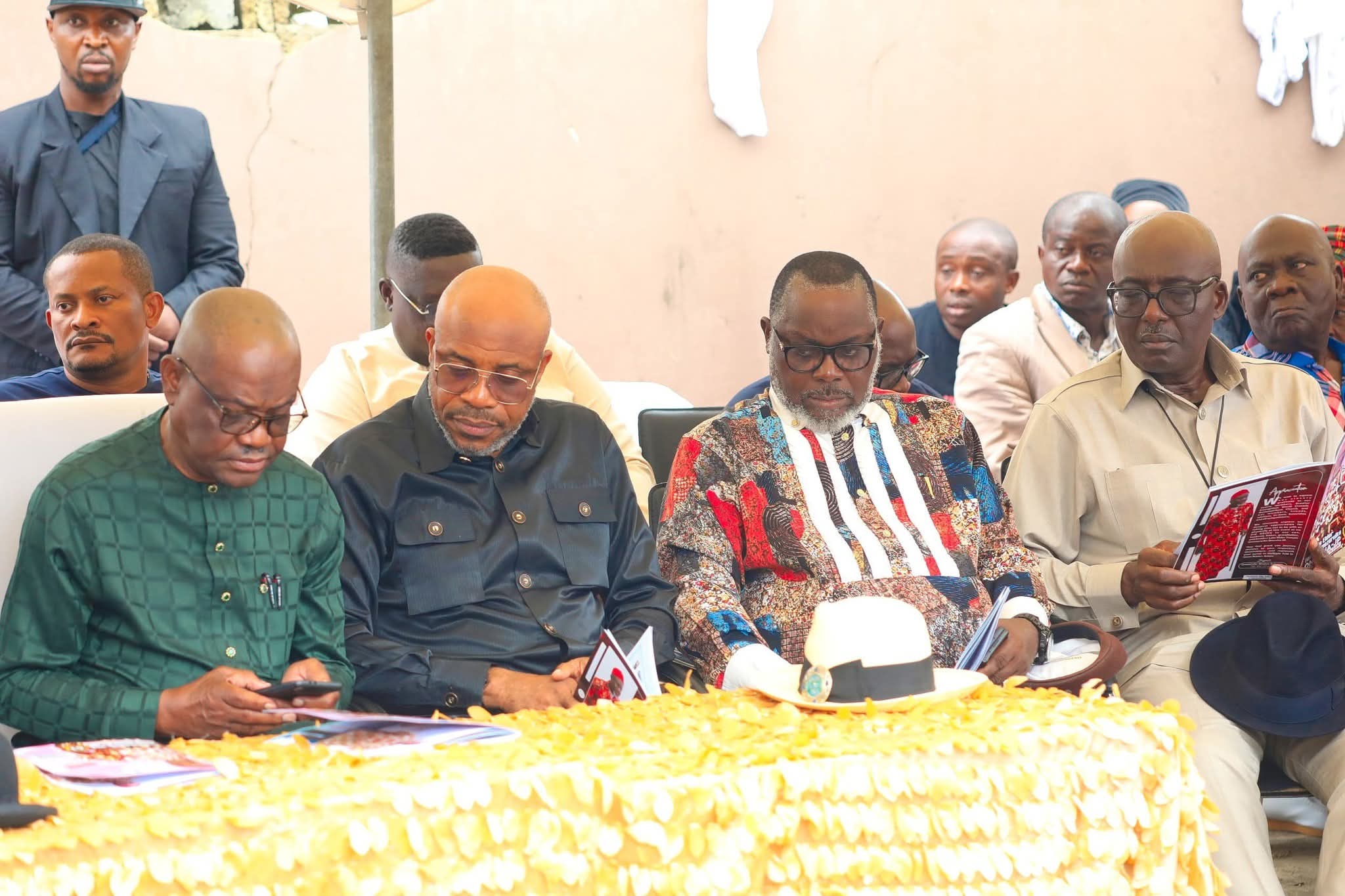 Fubara Attends Burial Of Wike’s Uncle In Rivers After Their Reconciliation [Photos]