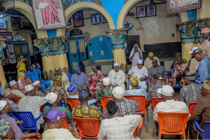 Lagos Monarch Dethrones Six Chiefs For Attending Labour Party Campaign 2 Lagos Monarch Dethrones Six Chiefs For Attending Labour Party Campaign