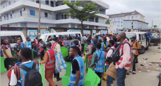 LASIEC Officials Stranded At Ikosi-Isheri LCDA, Trek To Polling Units During Lagos LG Election 