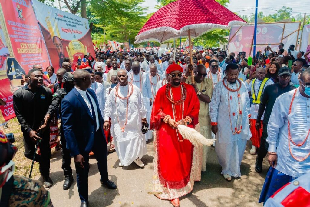 Olu of Warri Marks 4th Coronation Anniversary with Spectacular Regatta to Ancestral Homeland 2 Olu of Warri Marks 4th Coronation Anniversary with Spectacular Regatta to Ancestral Homeland 2