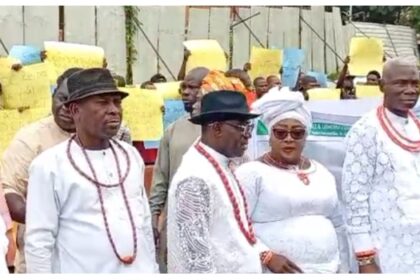 Warri Leaders Protest At INEC Headquarters, Demands Stoppage Of Voter Registration
