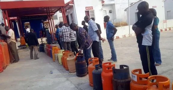NNPCL Blames PENGASSAN Strike As Cooking Gas Price Hits N3,000 Per Kg