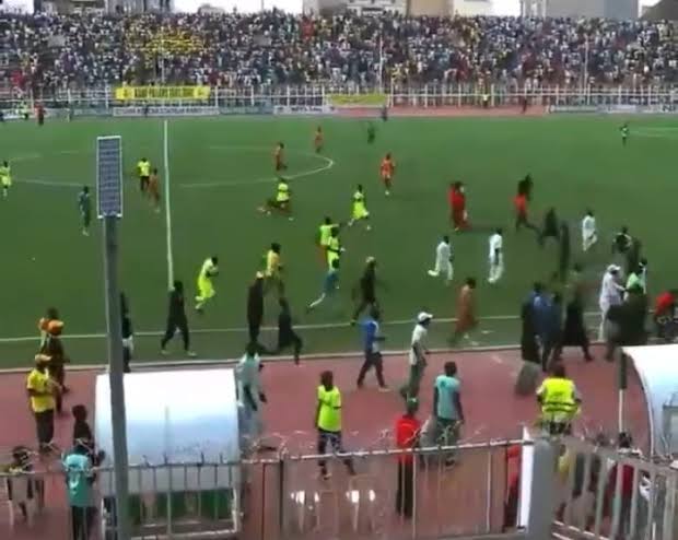 Shehu Sani Slams Kano Pillars Fans For Assaulting 3SC Players, Referee [Video]