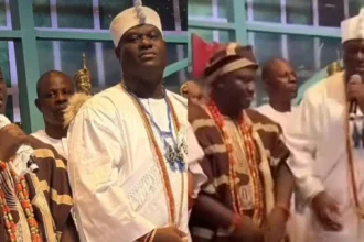 Awkward Moment Between Ooni Of Ife And Alaafin Of Oyo At Birthday Party In Lagos [Video]