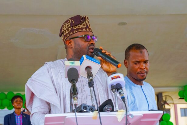 FG Declares Public Holidays For Christmas, New Year Celebrations