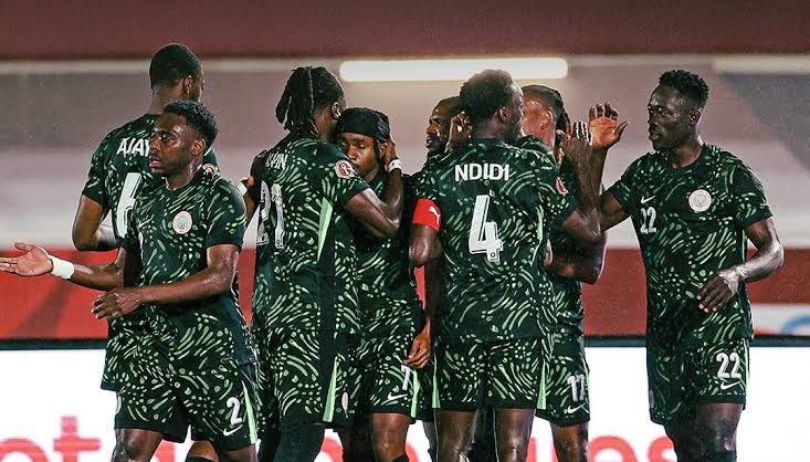 Super Eagles Protest Unpaid Allowances, Threaten To Boycott Algeria Match