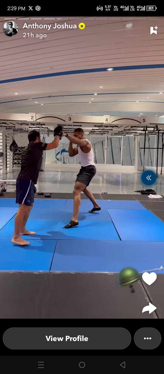 Anthony Joshua Returns To Training Weeks After Tragic Car Accident [Photos]