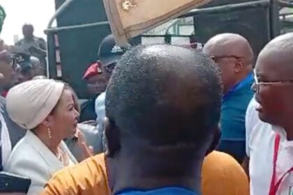 Gunshot As Protesting Contractors Block Finance Minister In Abuja