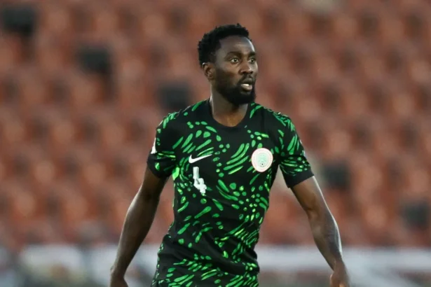 Super Eagles Captain Wilfred Ndidi Loses Father In Fatal Car Accident