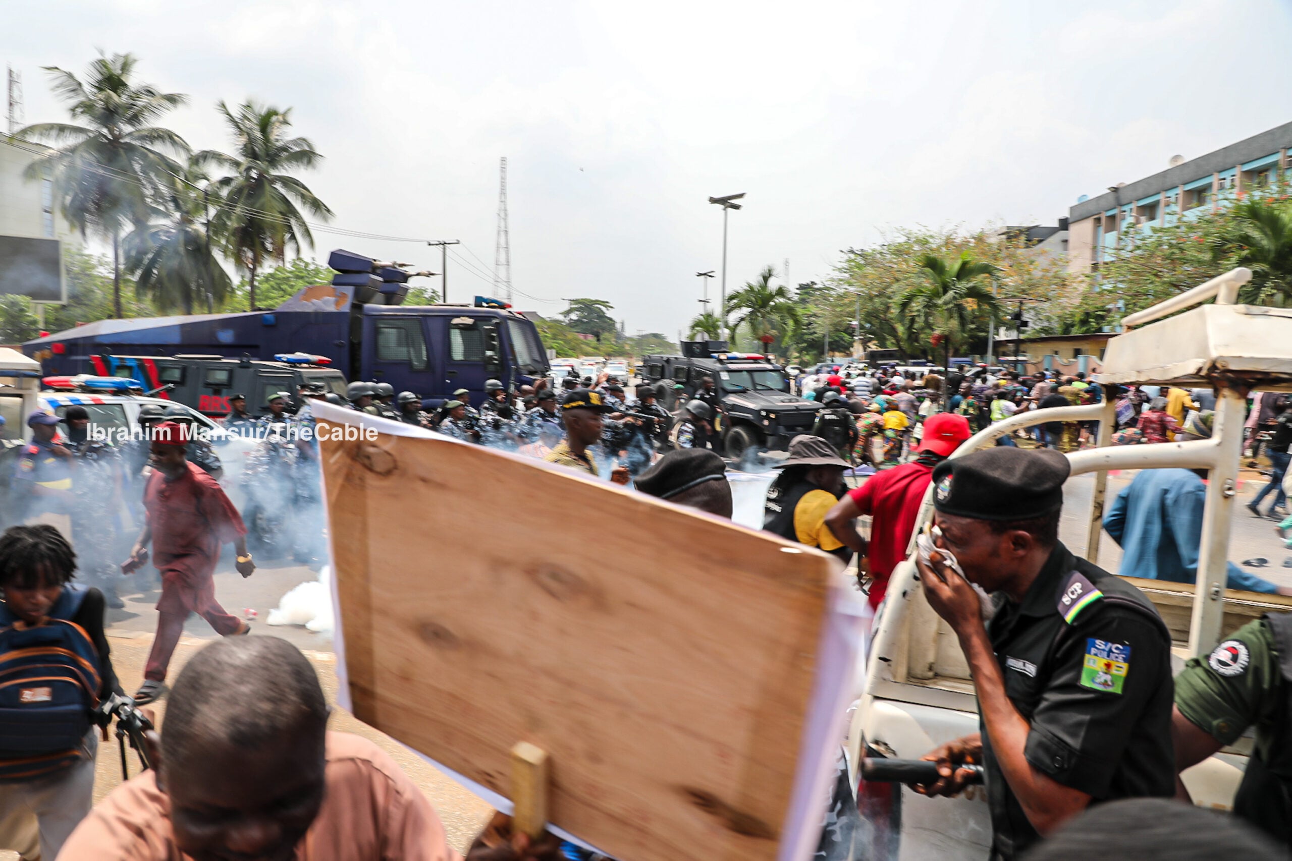Police Fire Teargas At Residents Protesting Demolitions At Lagos Assembly