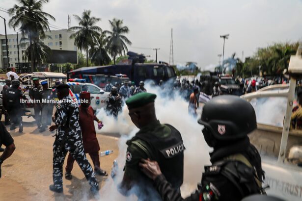 Police Fire Teargas At Residents Protesting Demolitions At Lagos Assembly