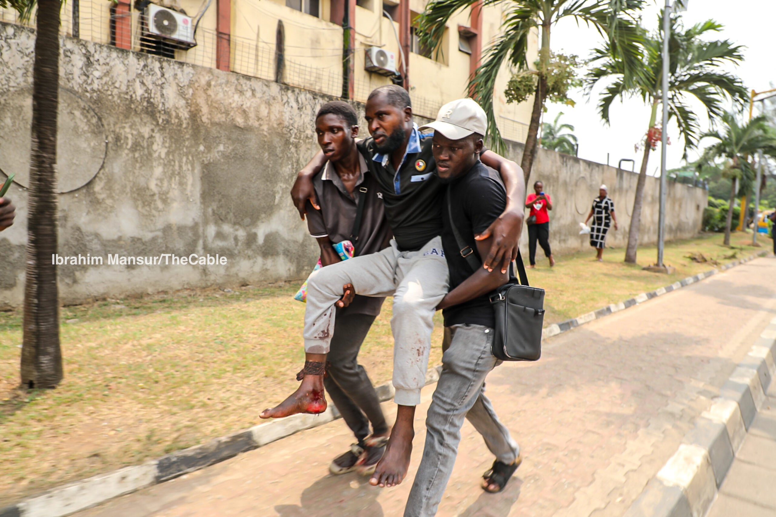 Police Fire Teargas At Residents Protesting Demolitions At Lagos Assembly 1