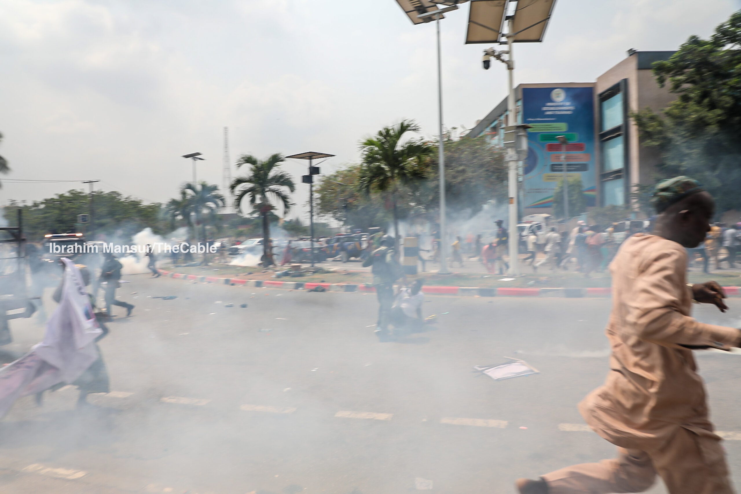 Police Fire Teargas At Residents Protesting Demolitions At Lagos Assembly