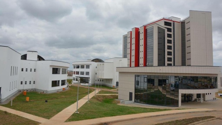 EFCC Reacts As Nigerian Man Post Its Abuja Office As Hotel For Sale