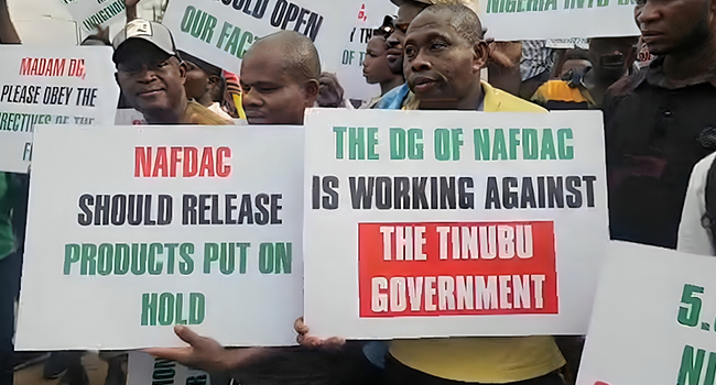 Food And Beverage Workers Protest At NAFDAC Lagos Office Over Sachet Alcohol Ban