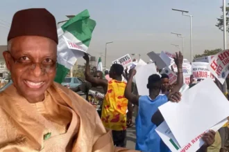 Protests As El-Rufai Arrives For Questioning At EFCC Headquarters In Abuja