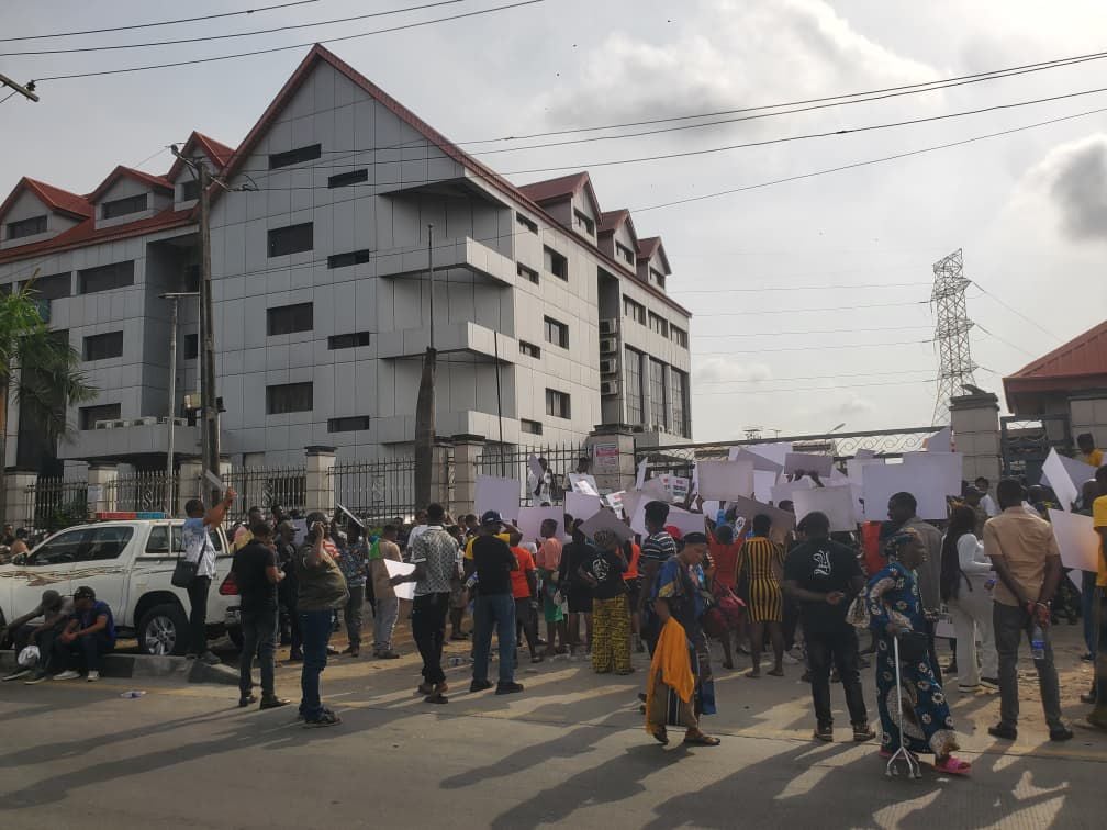 Distillers Protest ‘Sealing Of Companies’ Over Sachet Alcohol Ban [Photos]