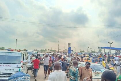Residents Block Ondo Highway In Protest Over Gunmen Attacks