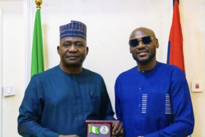 2face Meets Defence Minister To Discuss ‘Using Music To Tackle Youth Violence’