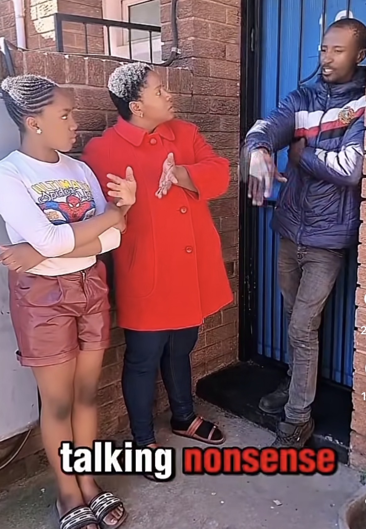 Nigerian Mum Confronts South African Man For Attempting To Drag Her 10-Year-Old Daughter Into His Apartment [Video]