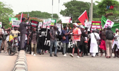Pro-Tinubu Protesters Accuses Makinde Of Hiding Abducted Oyo Schoolchildren, Teachers