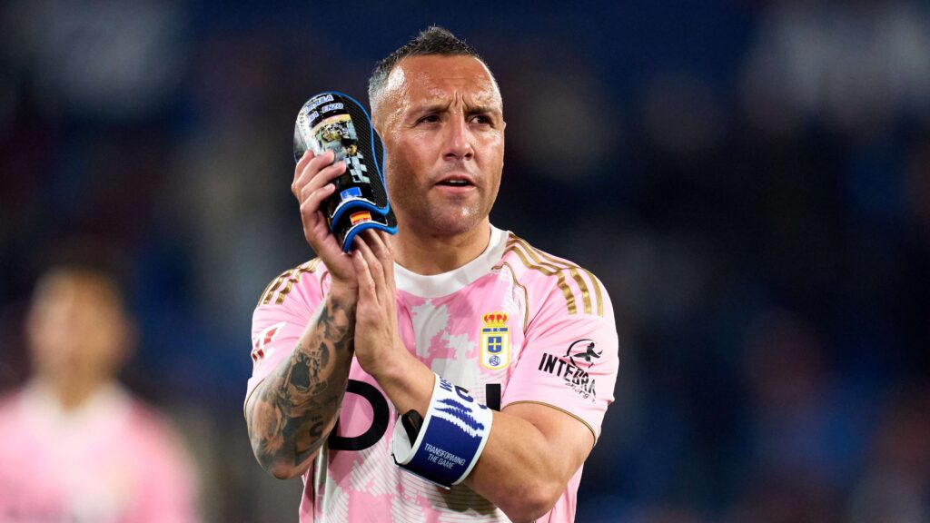 Santi Cazorla Announces His Retirement From Football At 41